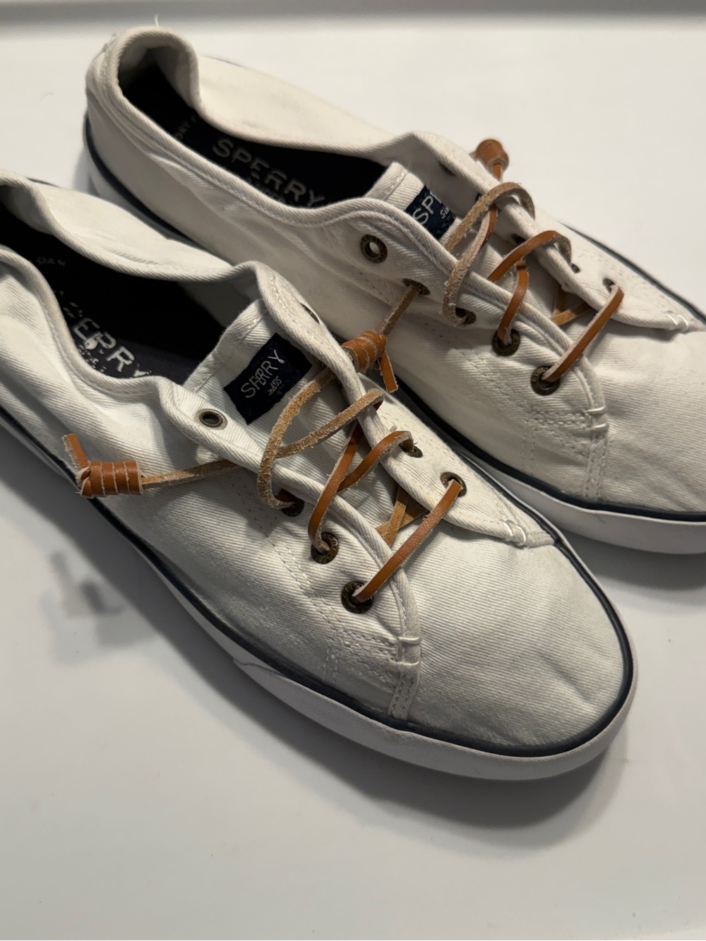 Sperry Womens White Canvas Boat Shoes with Brown Leather Laces 10